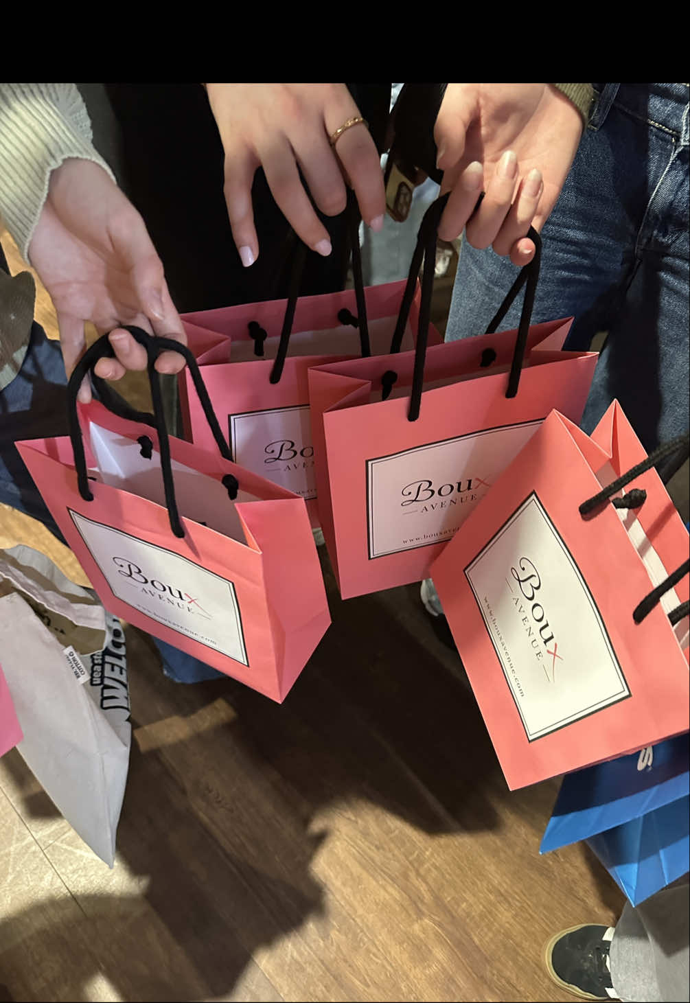 @Boux Avenue