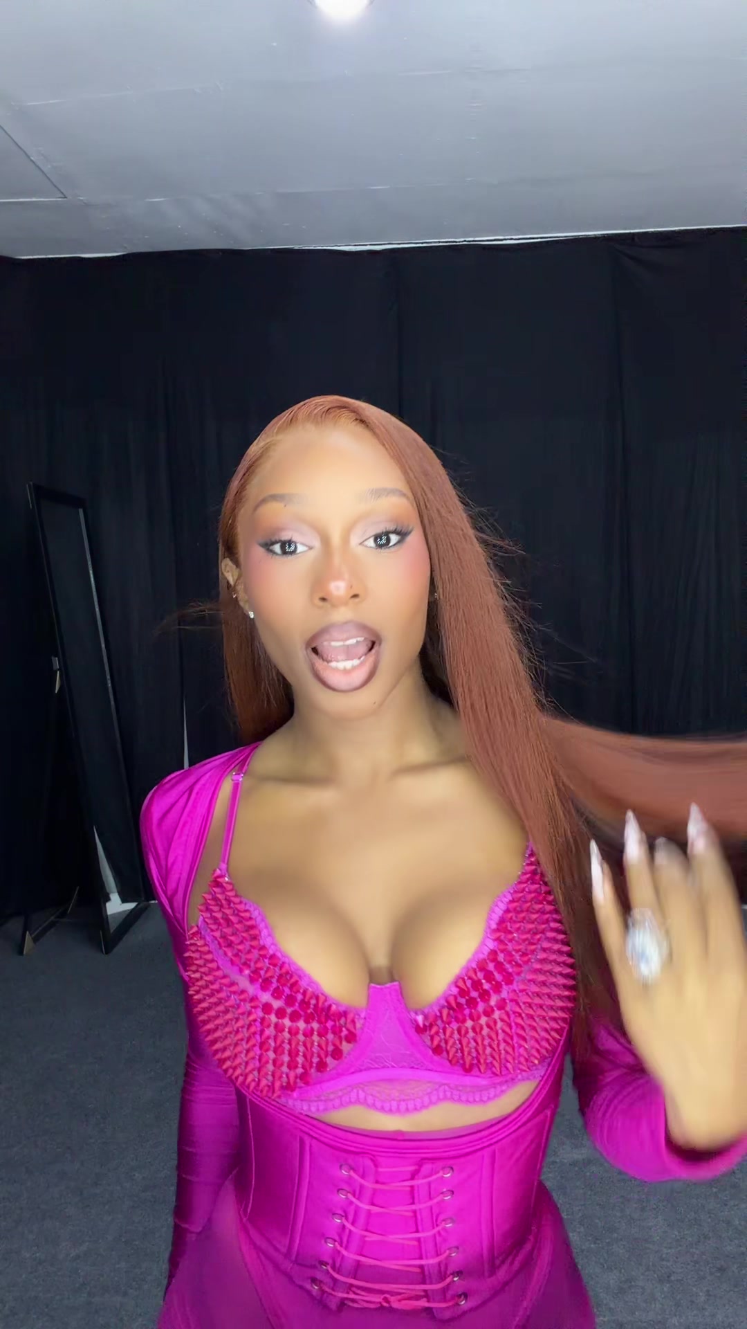 @missjuliandownerrrrrr