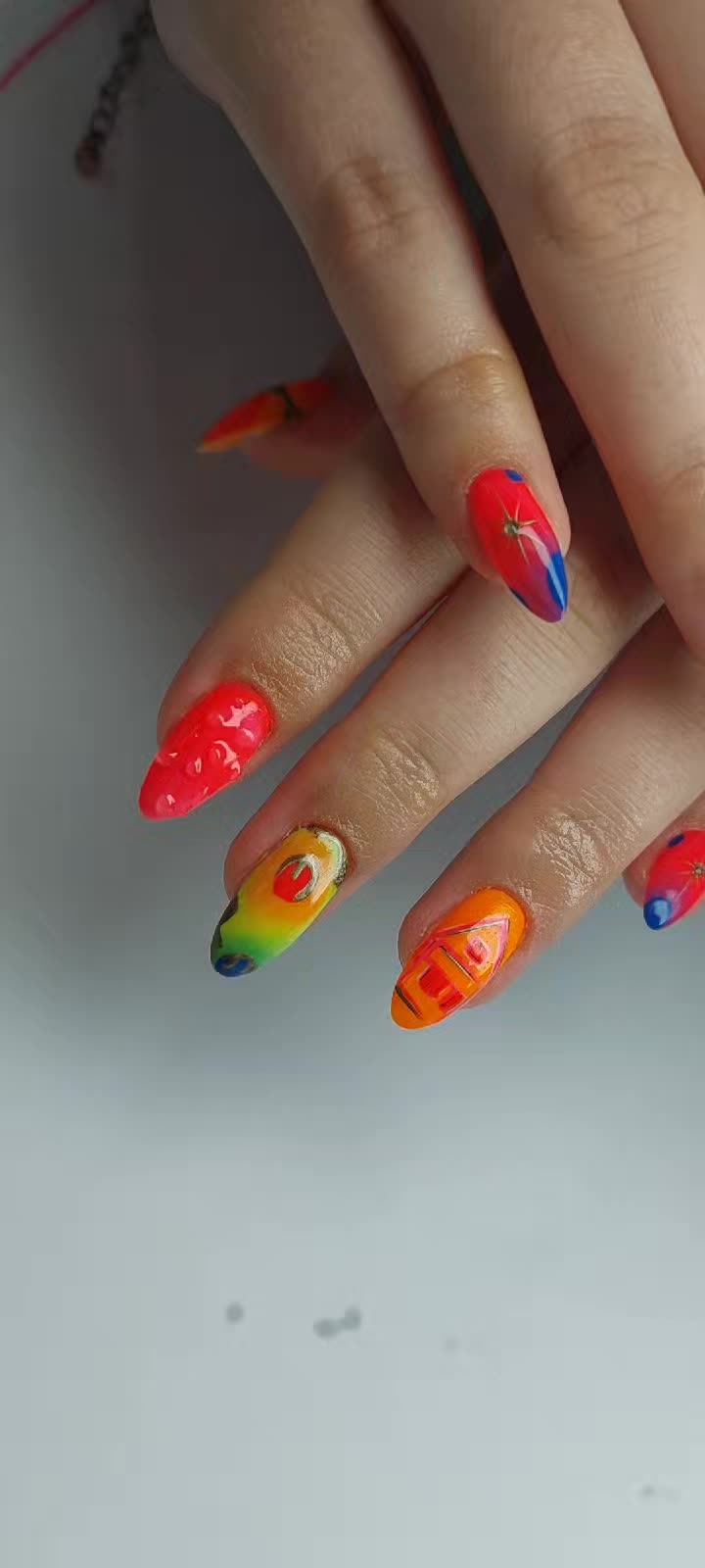 @creativ_nails