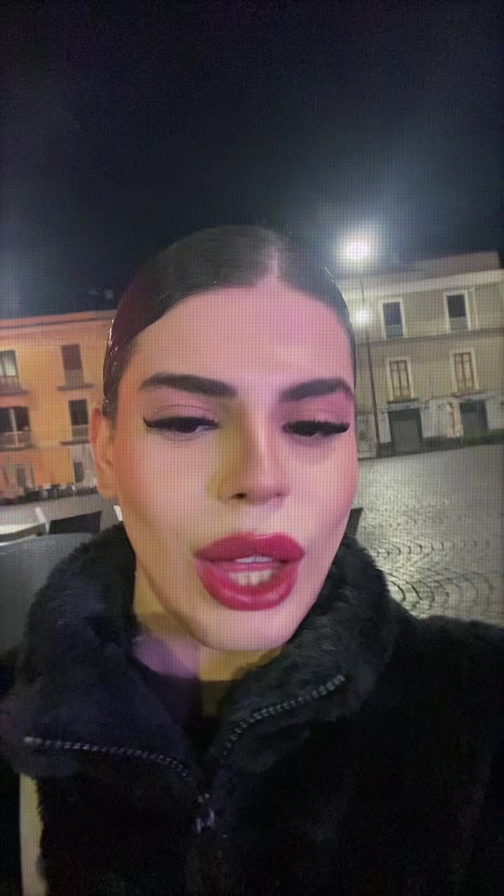 @veronica_queen