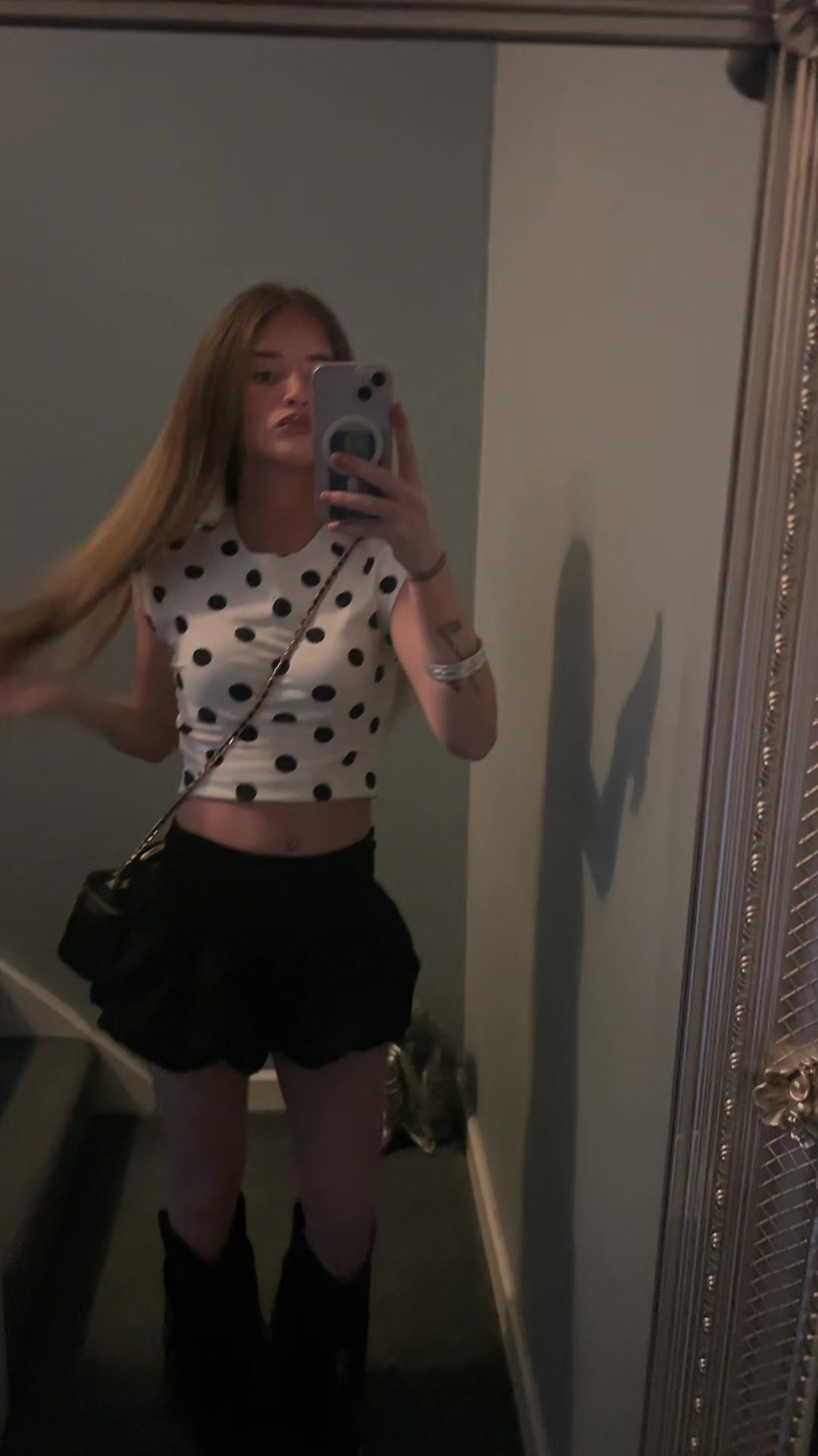 @hollyjenningsxx