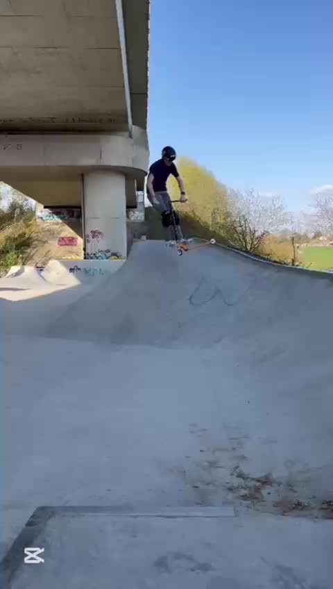 @tom_grs08