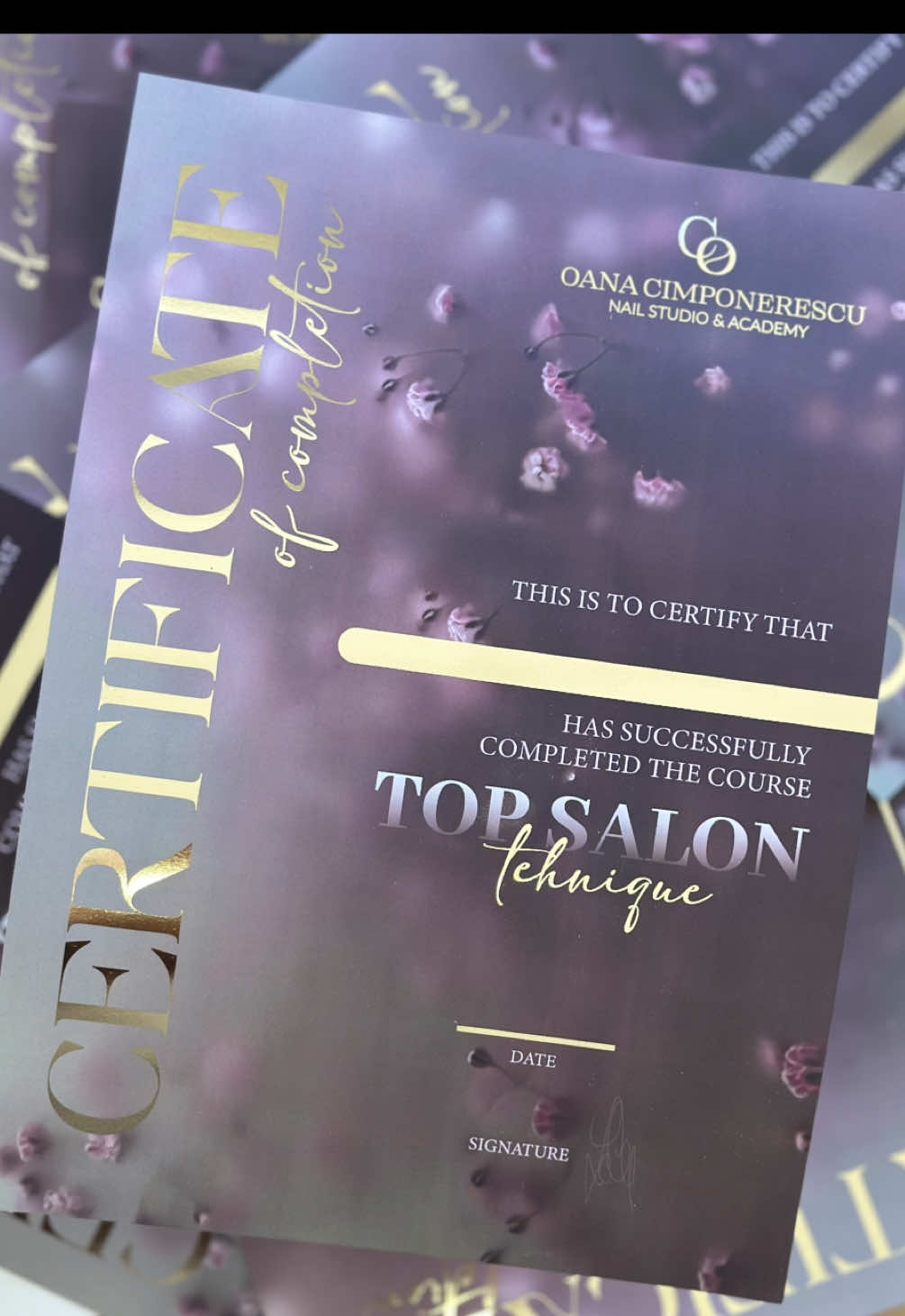 @Oana Cimponerescu.Nail Trainer