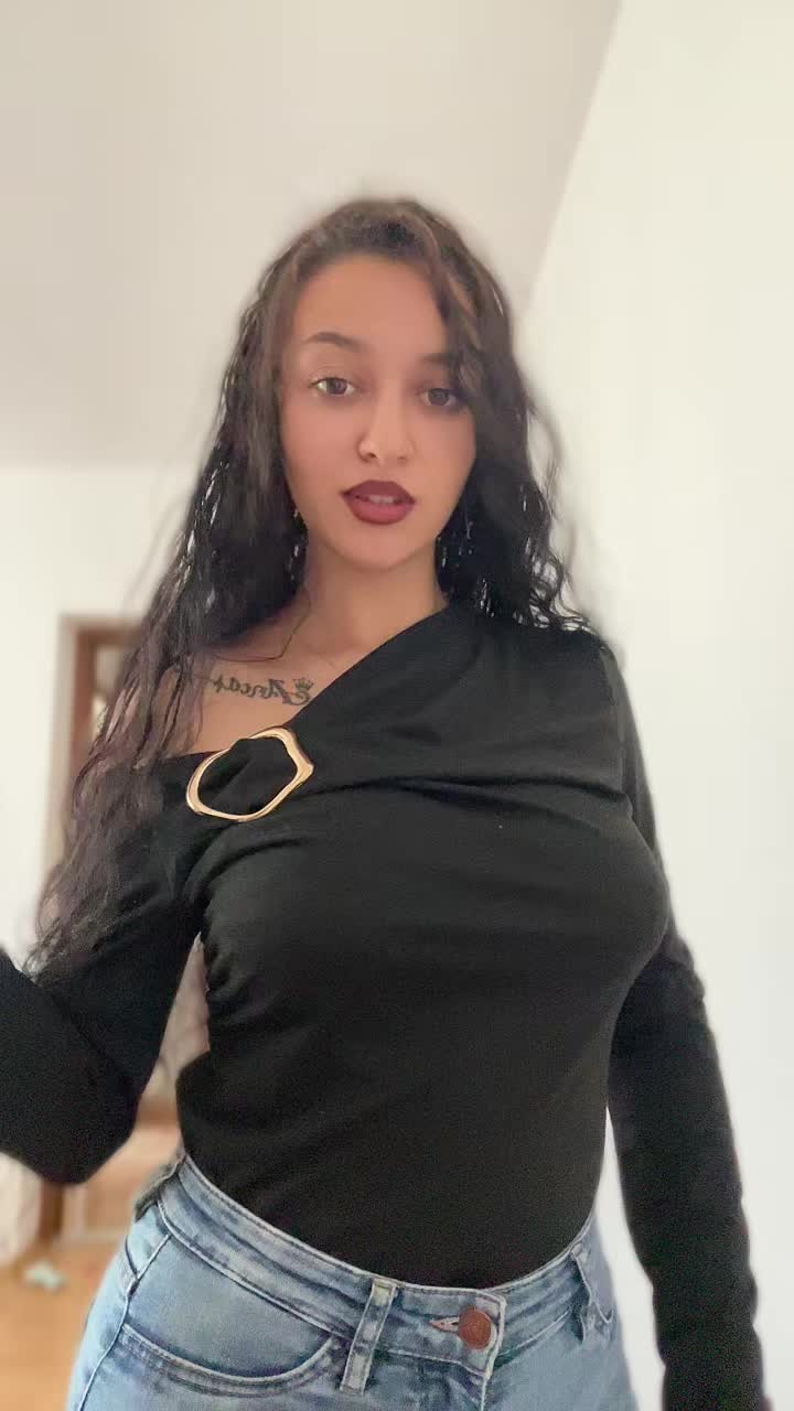 @delia_ozanaa