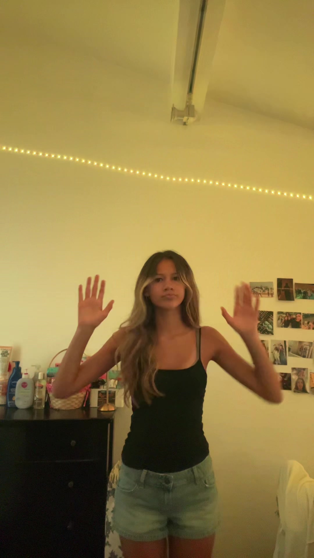 @ellieee