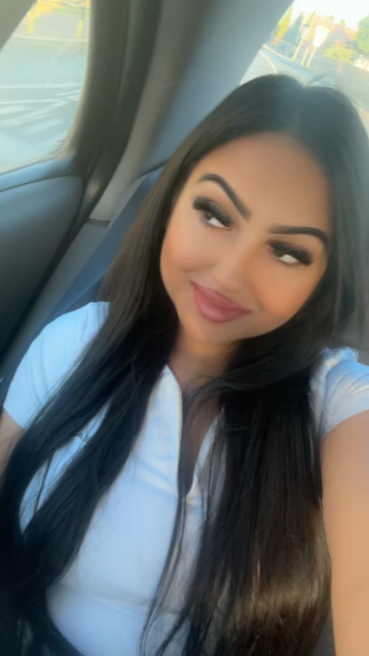 @Vivike007💋