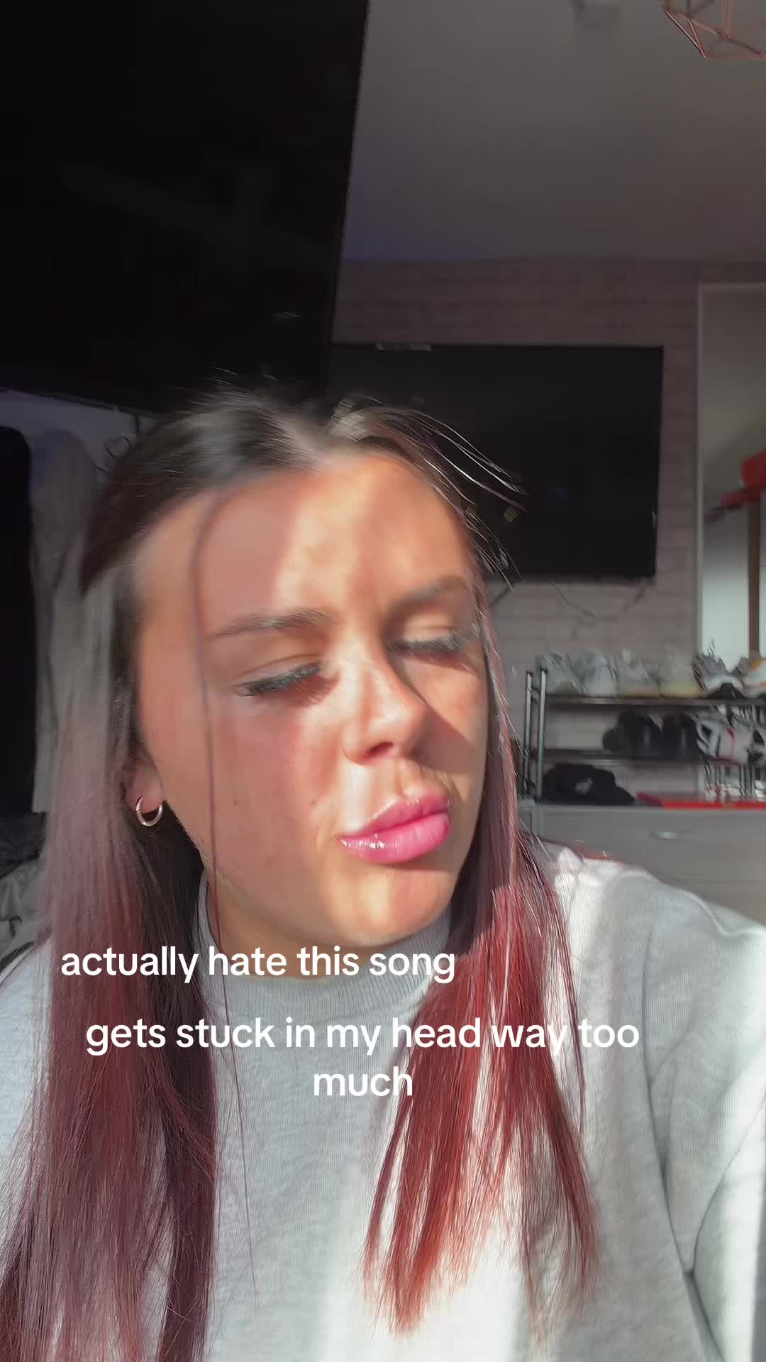 @Brookalino