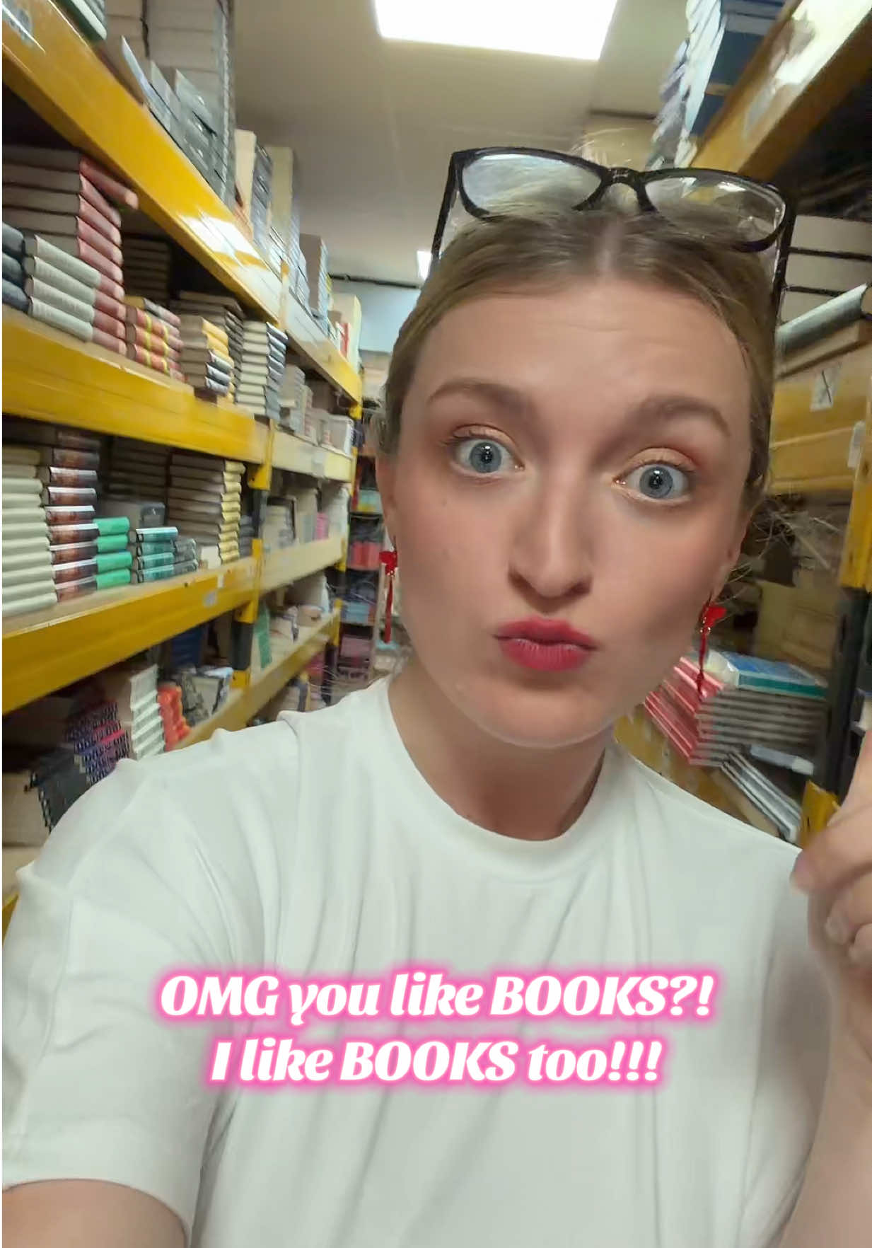 @@christiecloggs | Booktok 📚
