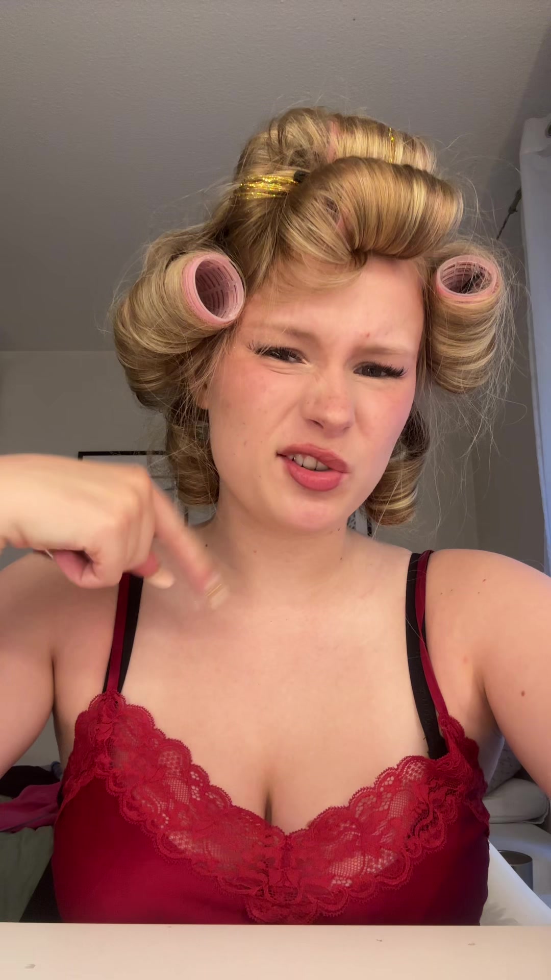 @nicole