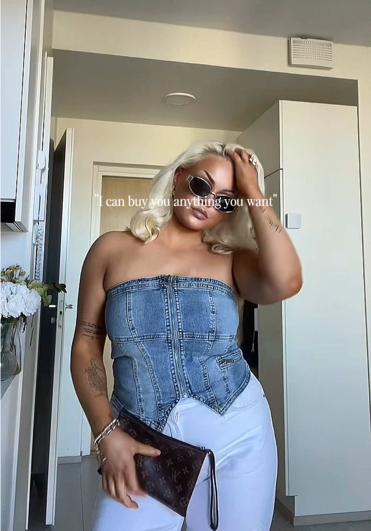 @Anni Oinas | ig @annioinas 💋