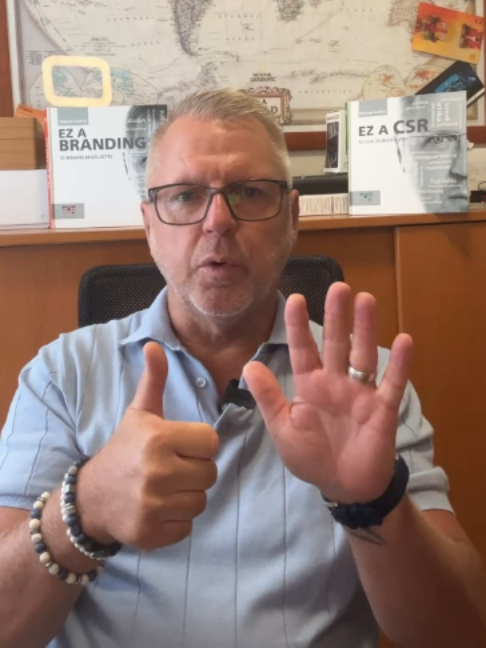 @Kőszegi Andr&aacute;s m&aacute;rkatan&aacute;csad&oacute;