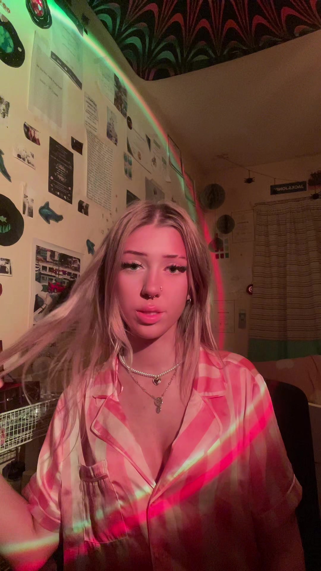 @Aoibh 🤫
