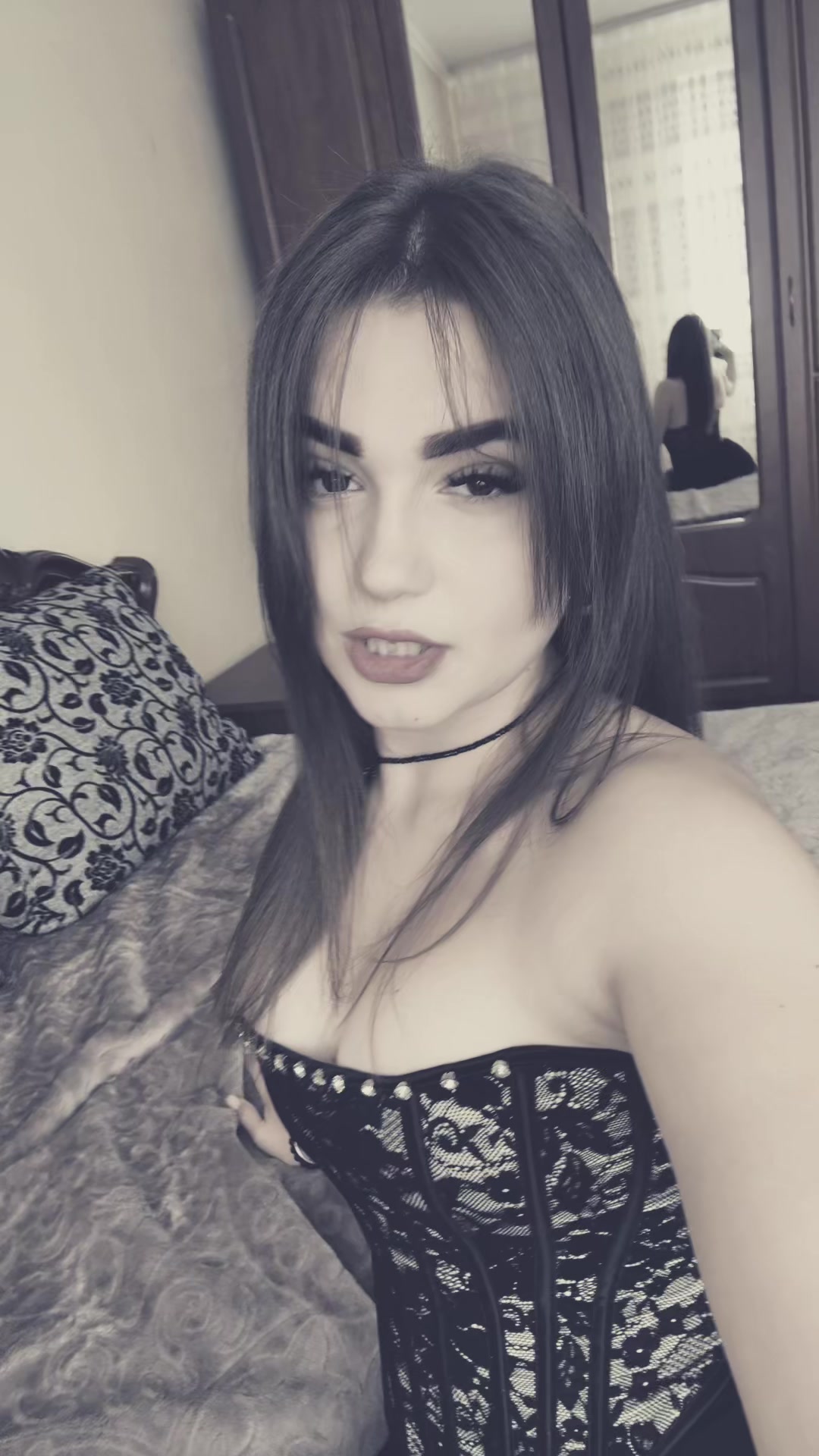@julia_bodnarr
