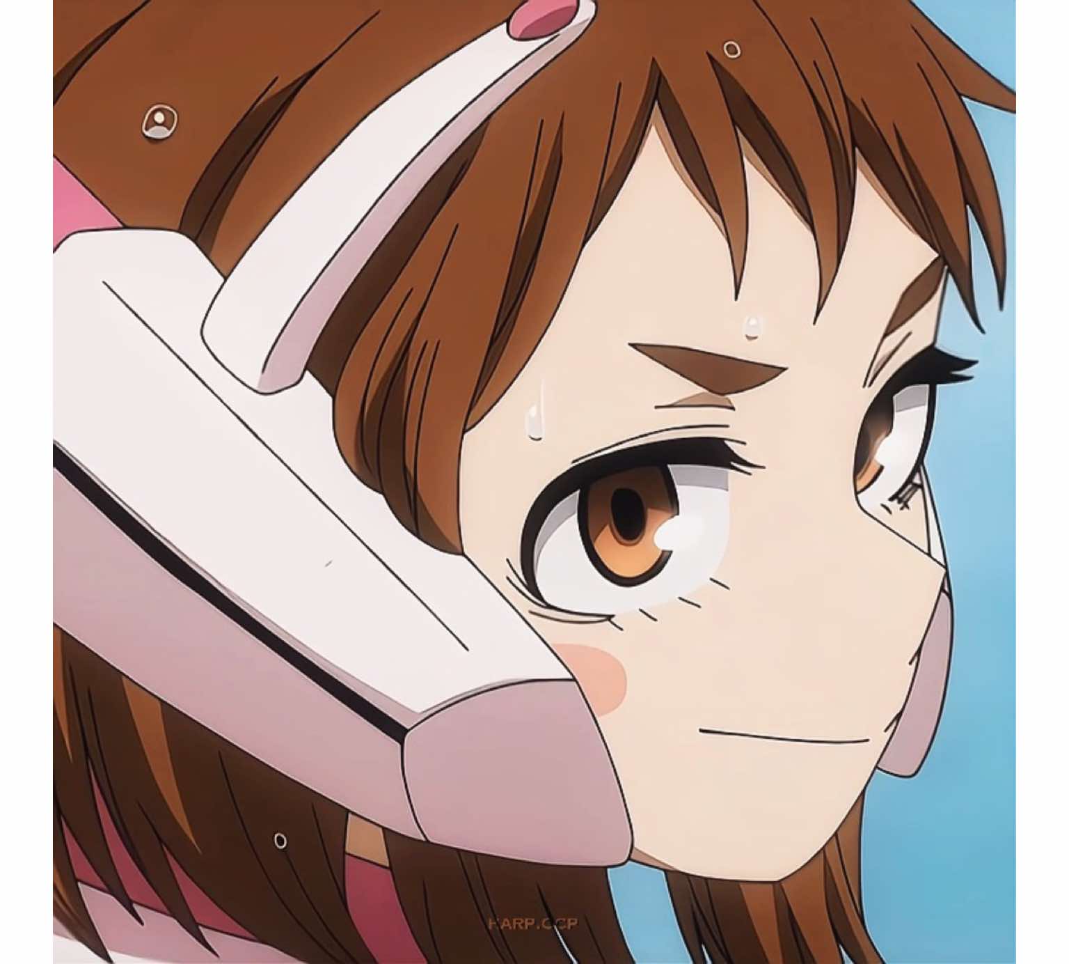 @⟢