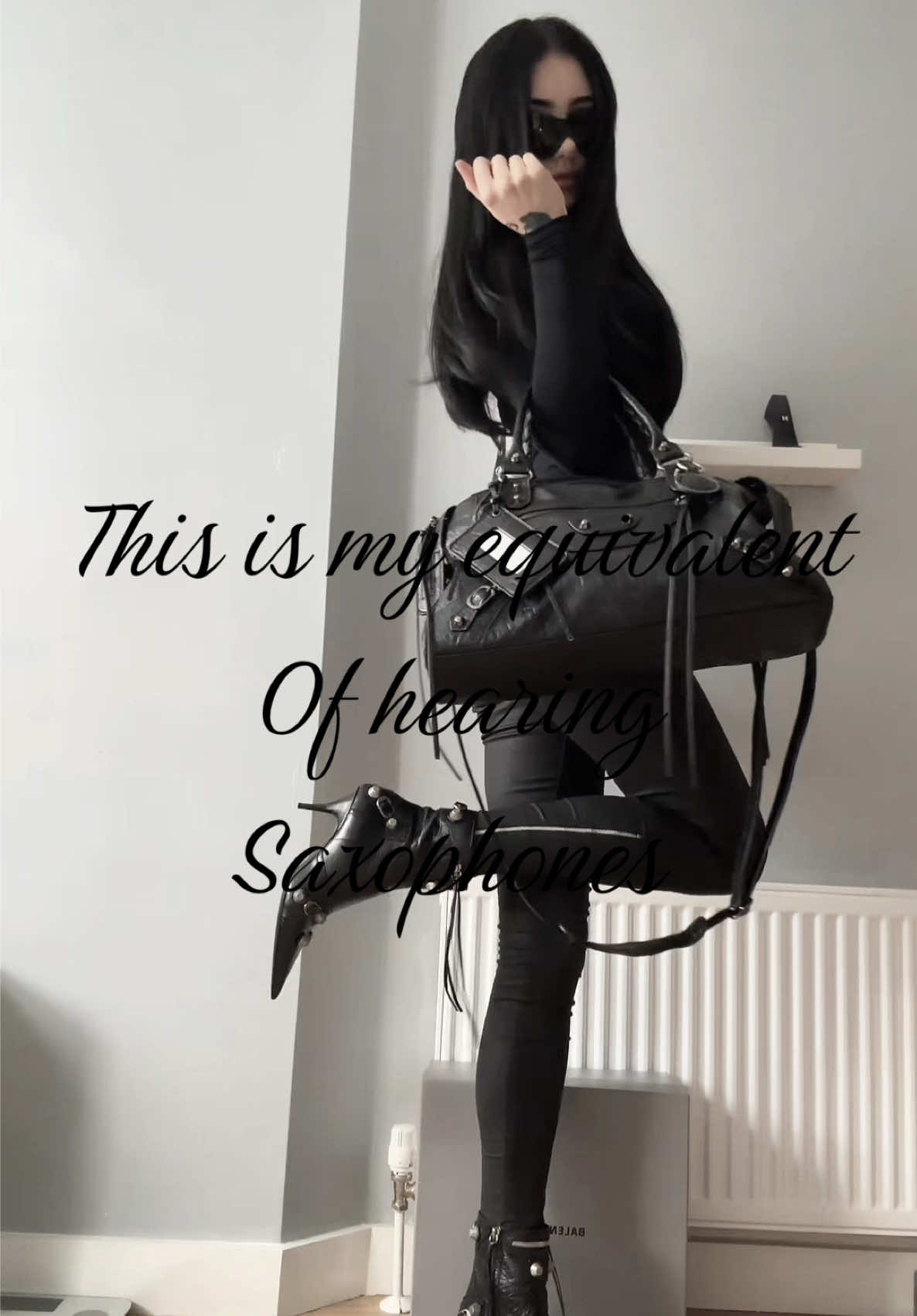 @nikolestunna