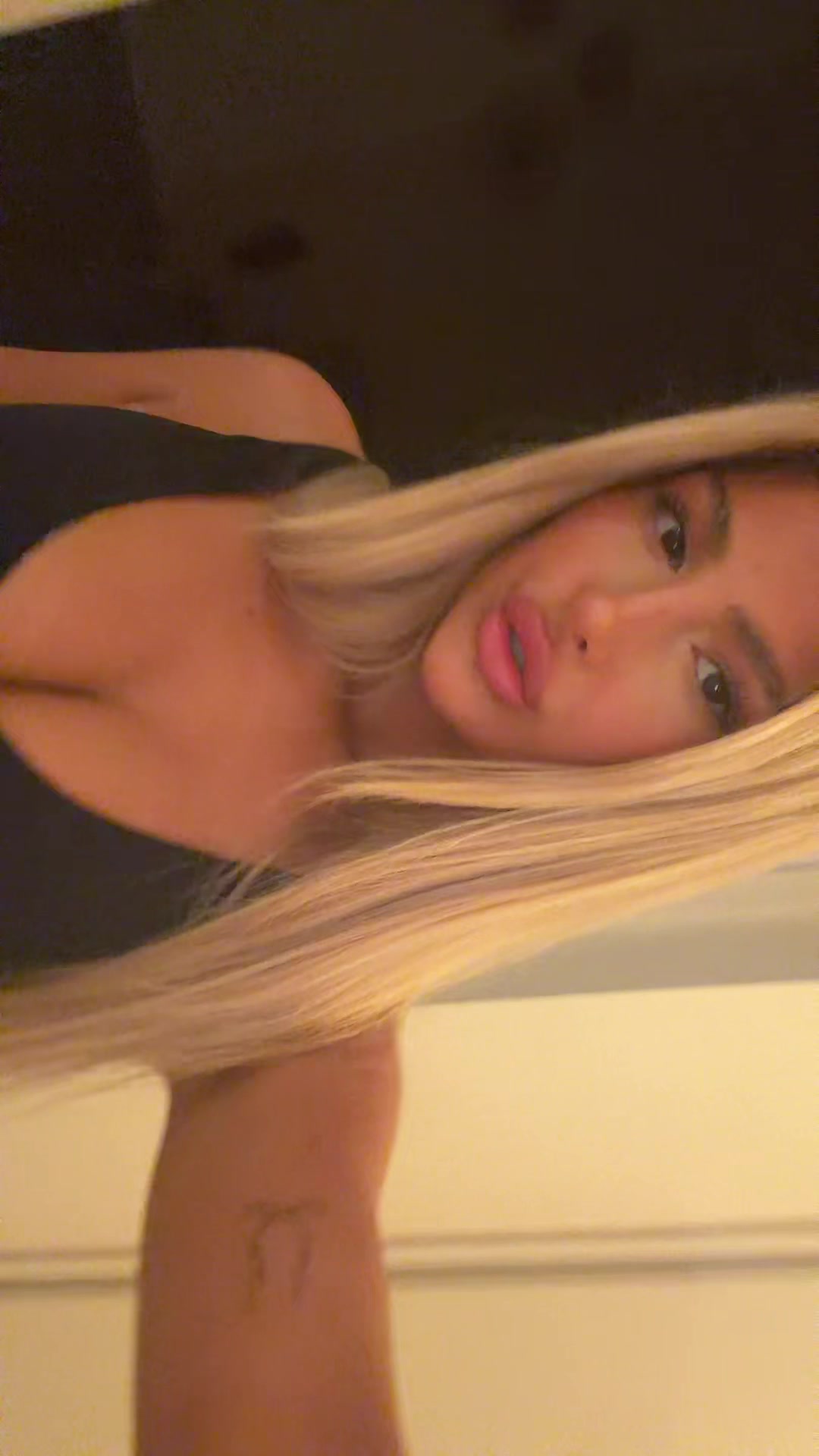 @blondiexbabe