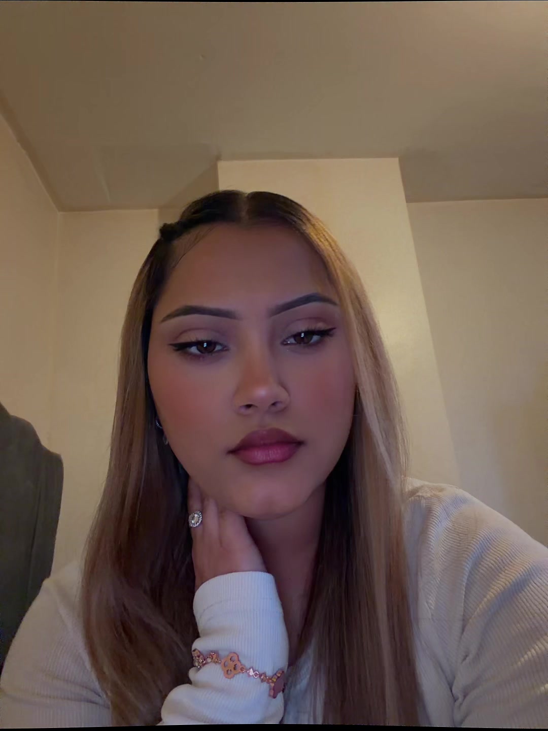 @Niki_03