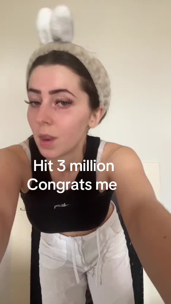@ℜ