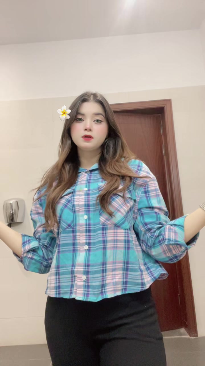 @๐ Sherni ๐ฆ