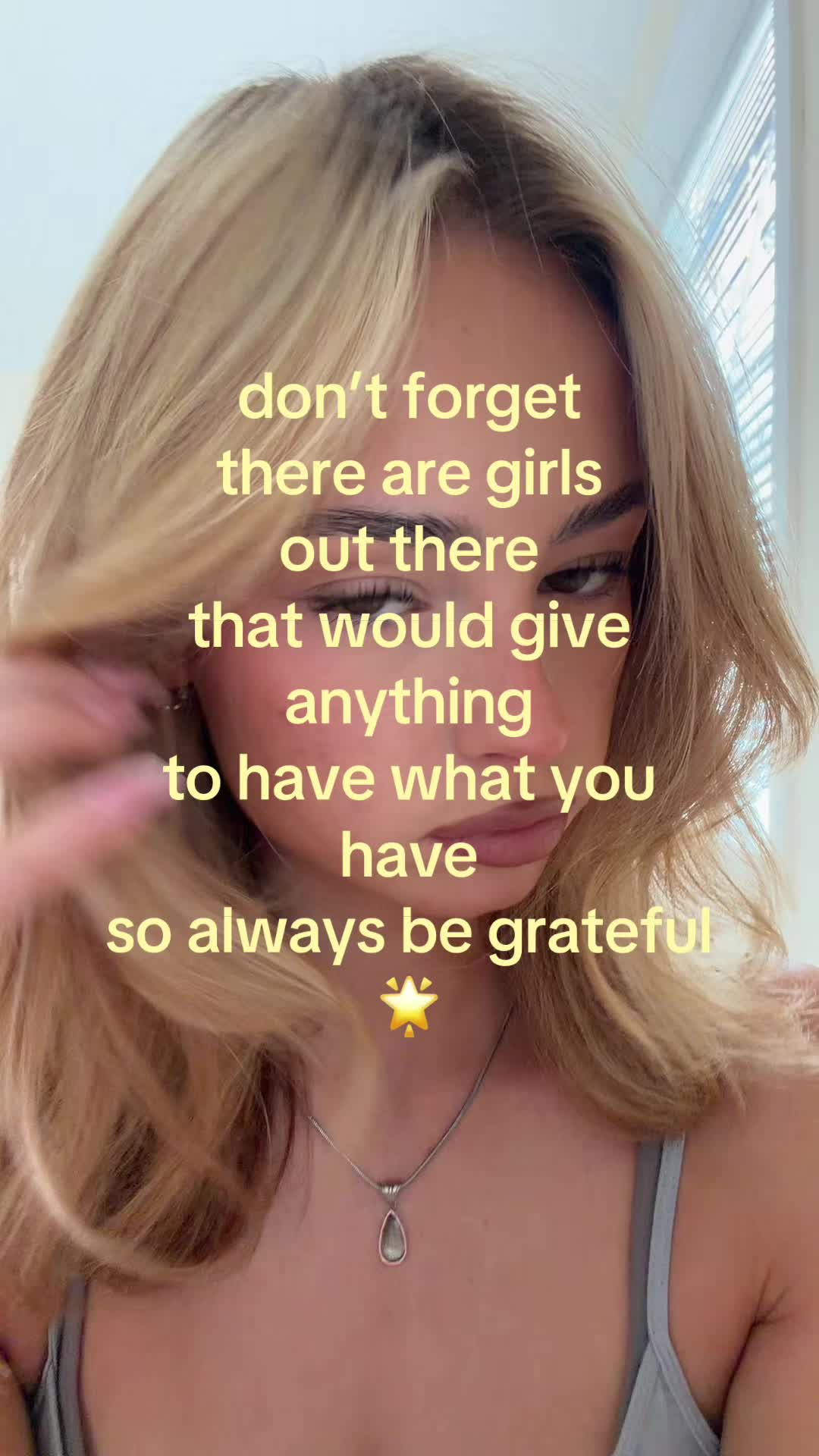 @ellie lou🤍
