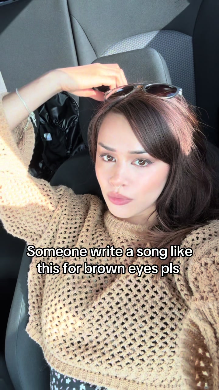 @Lynxy