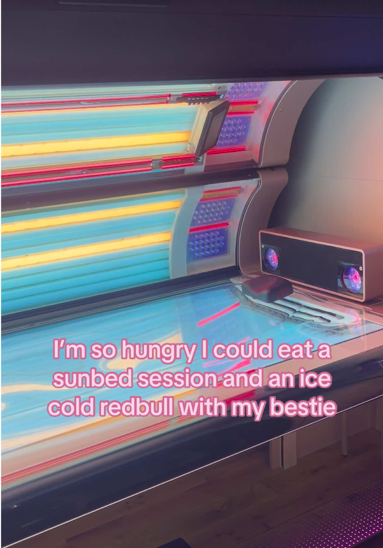 @Luxe Tanning
