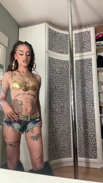 @Lahoeee