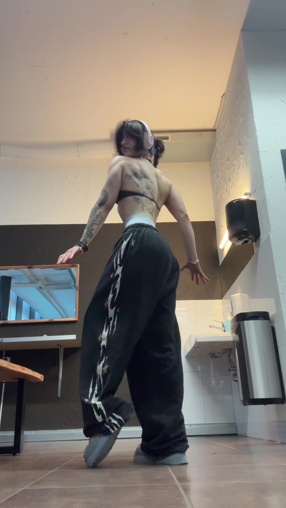 @boredgymdarling