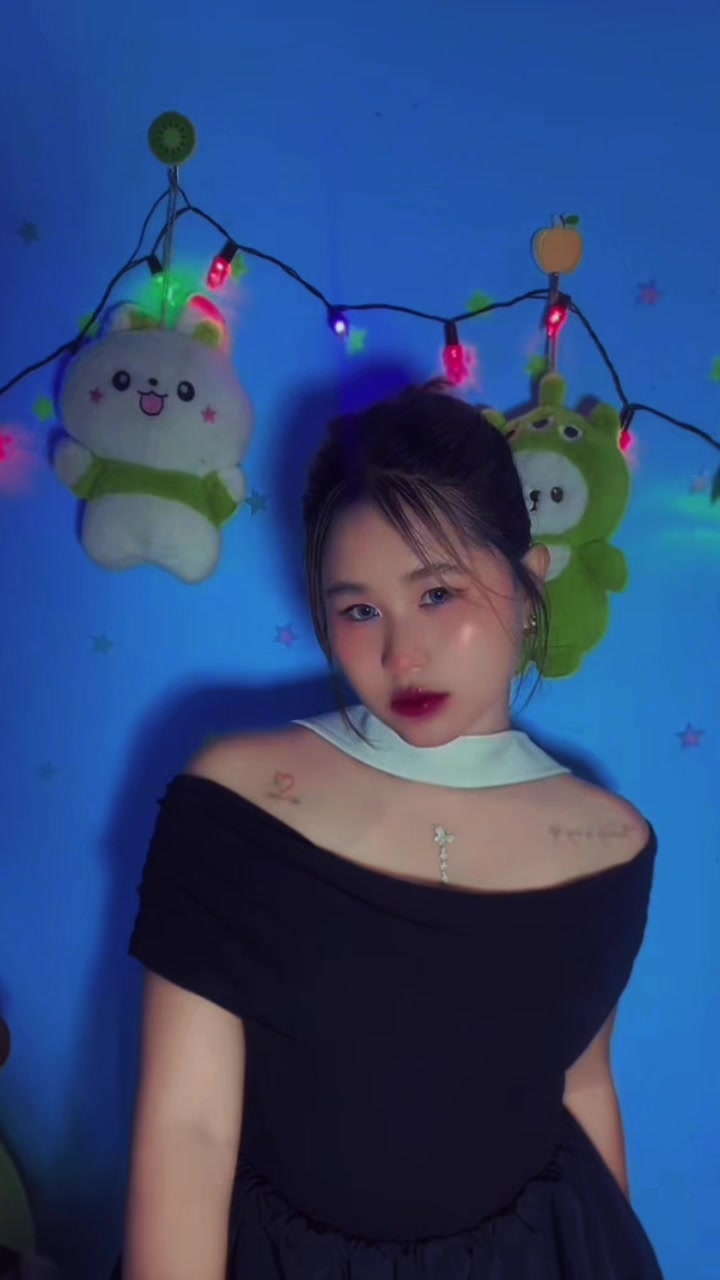 @💄Nang Htet 🫦👀