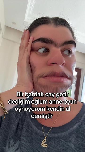 @G&uuml;lnur Kırmızı
