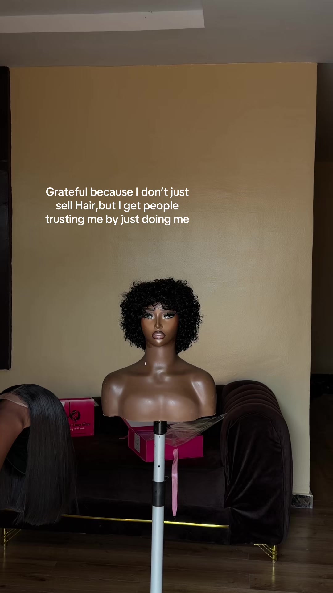 @𝓣𝓲𝓷𝓪𝓱𝓼 LuxuryHairs on IG