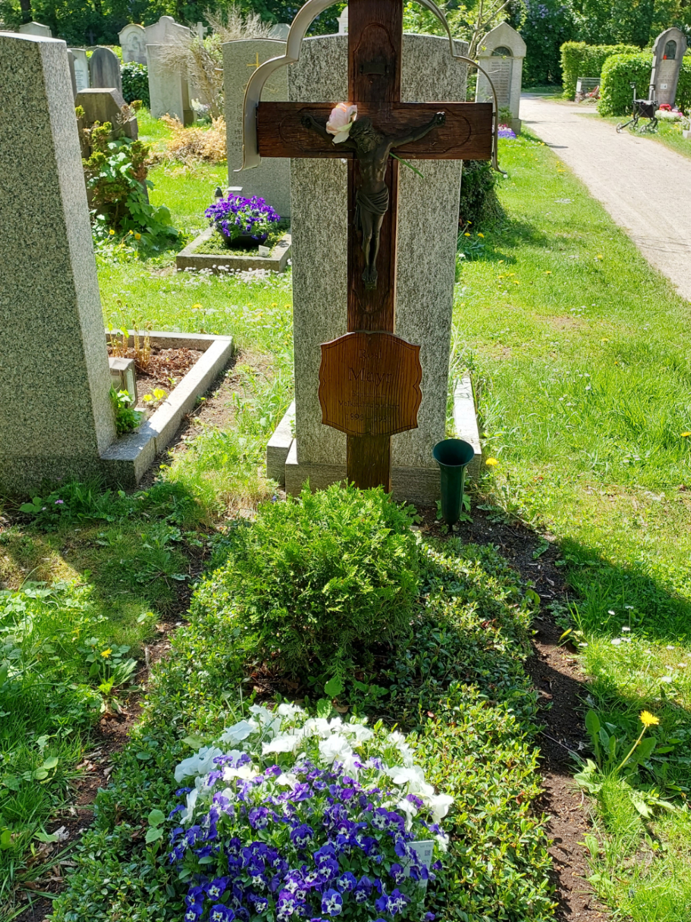 @Friedhof.Karl