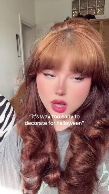 @holly