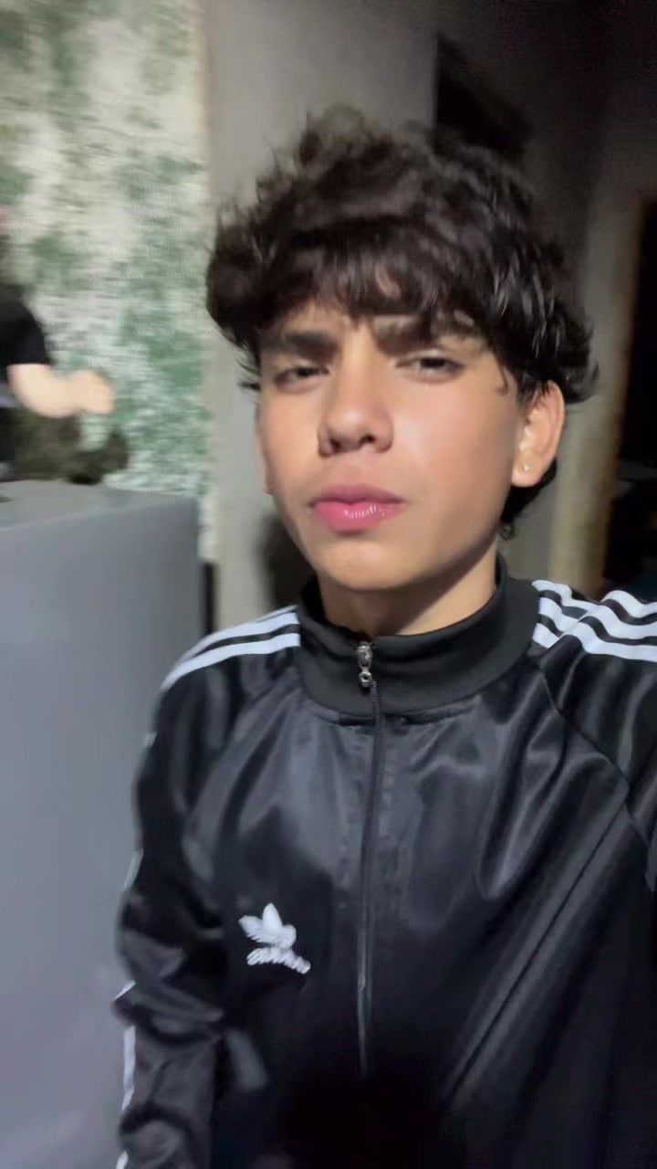 @Emaa 🦈