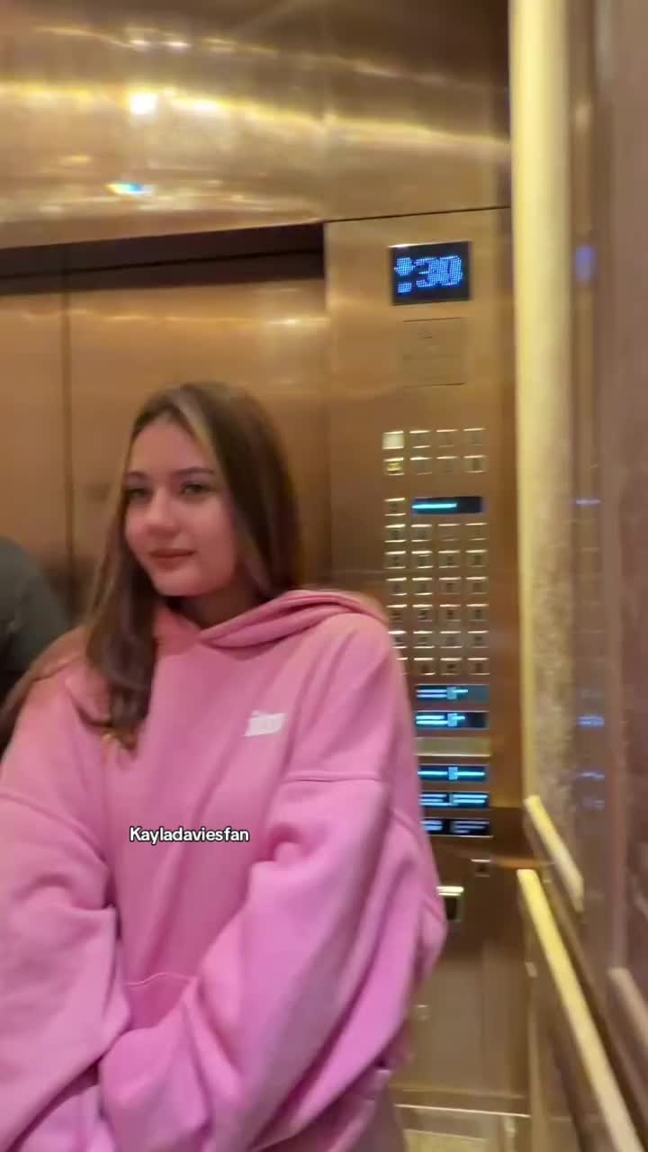 @Kayla Davies Fan
