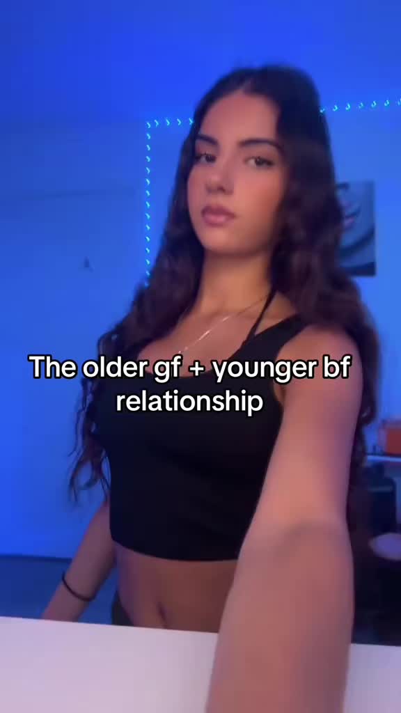 @👠