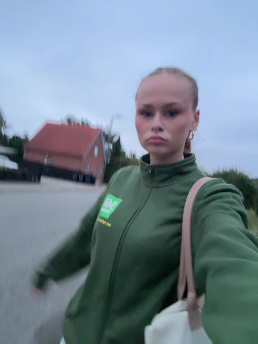 @🙉