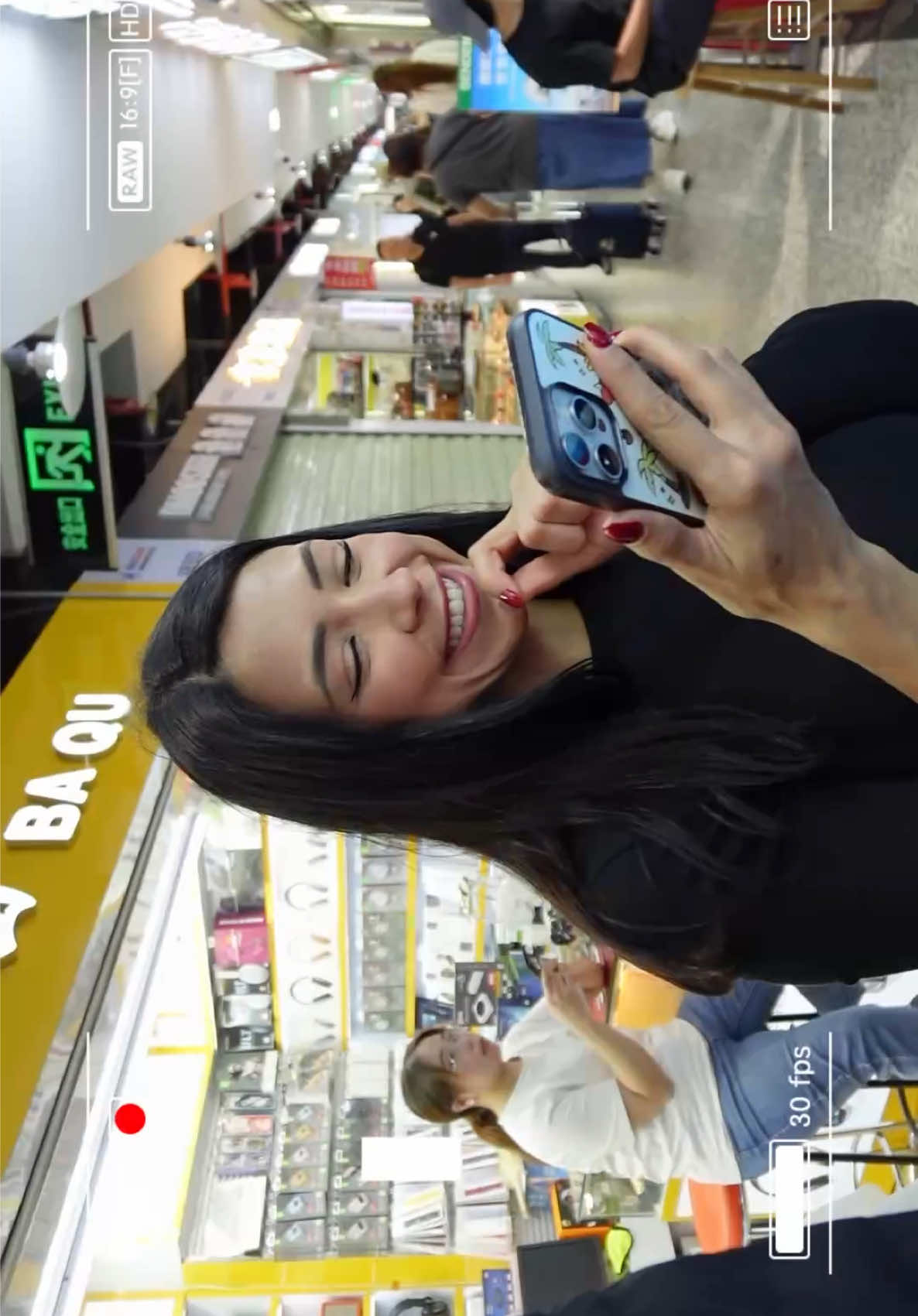 @SofiG