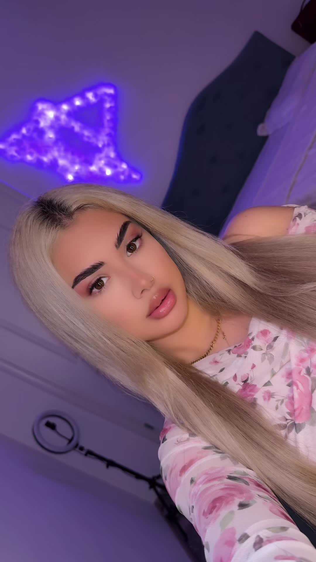 @👸🏼𝔸𝕝𝕝𝕖👸🏼