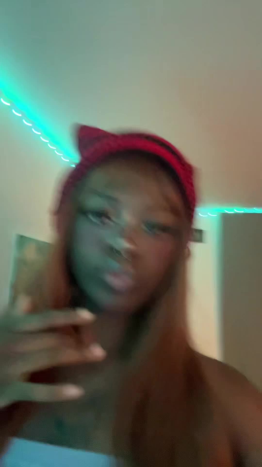 @L ꧁❀꧂