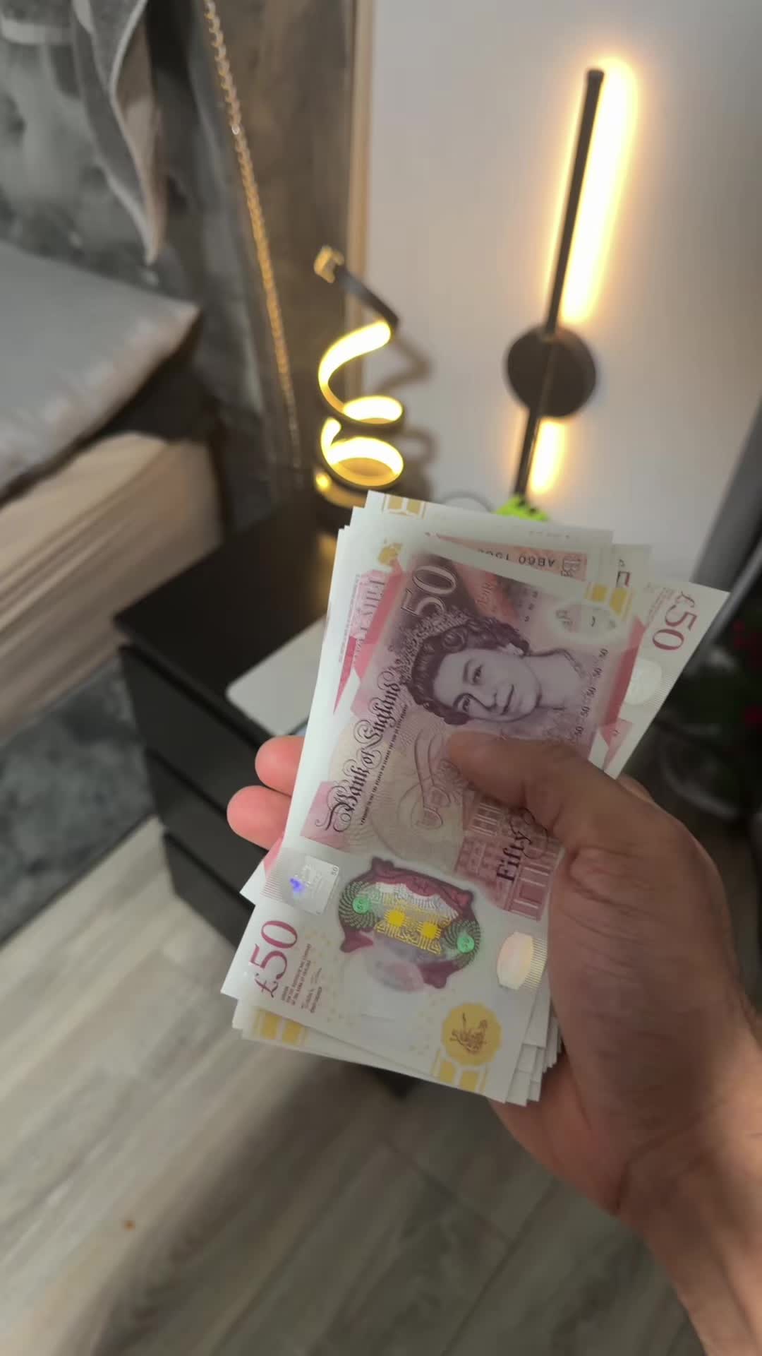 @BargainManDeals