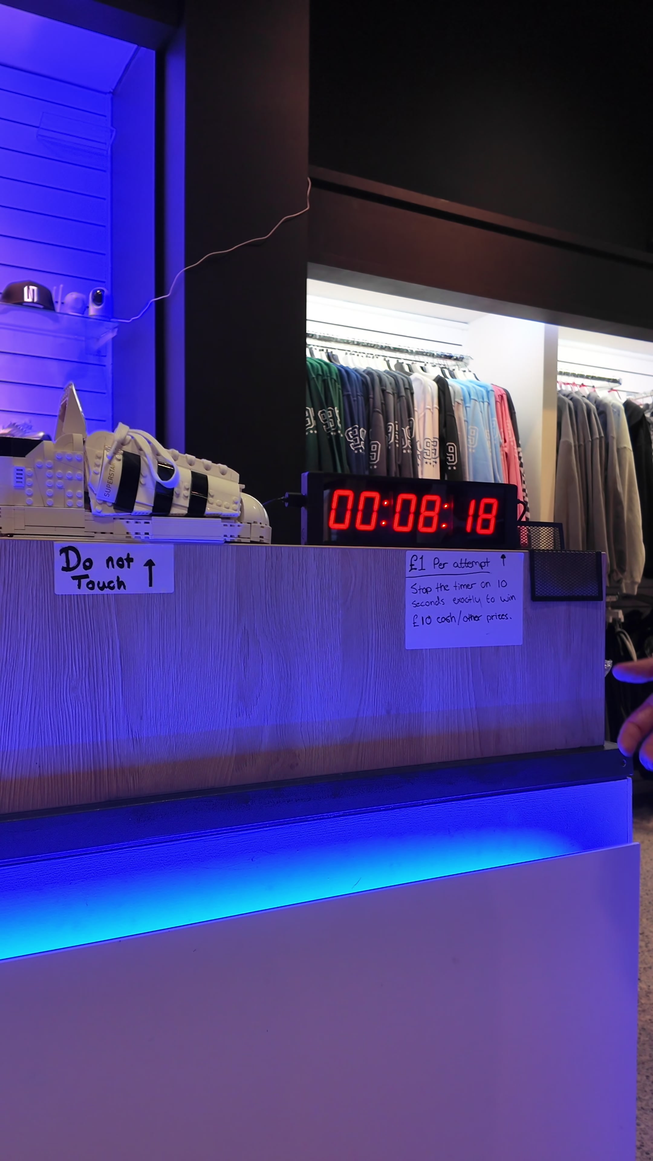 @Sneaker Station