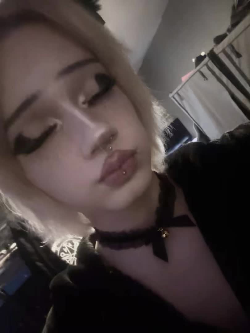 @・𝓒𝓺𝓫𝓮𝓻𝓯𝓪𝓬𝓮・