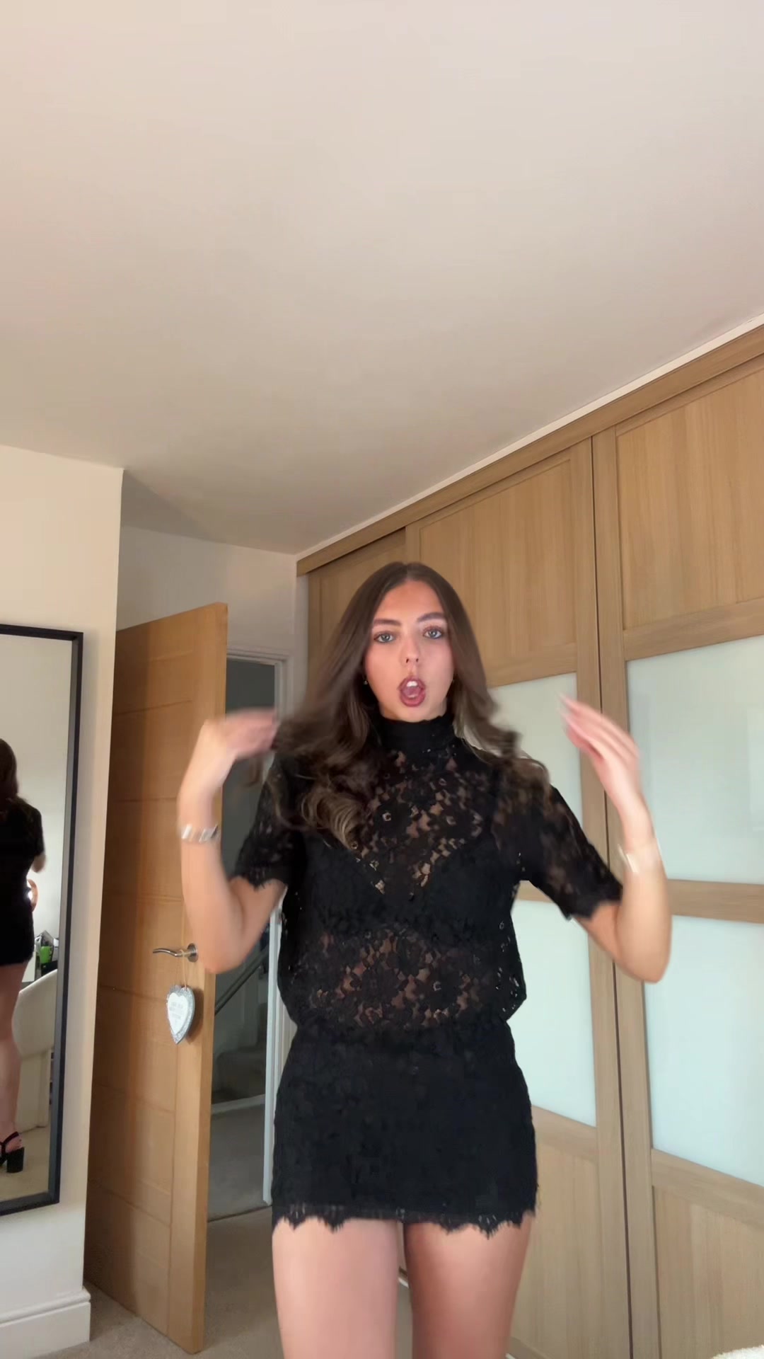 @ella