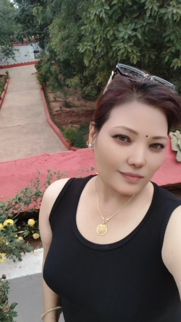@💞Santi💞 Thapa 💞Rai💞