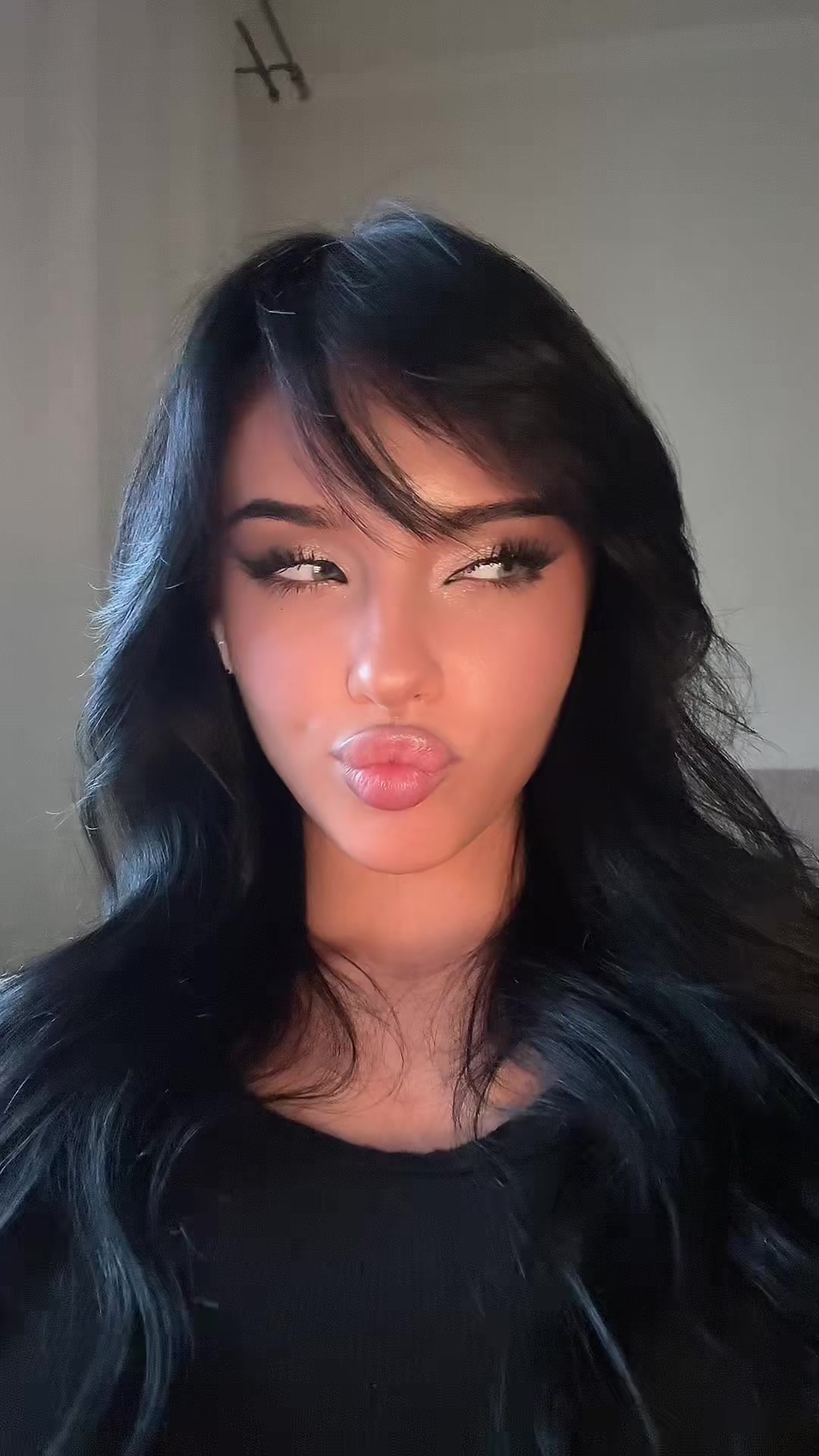 @𝑱_𝒁_𝑲𝑬𝒀