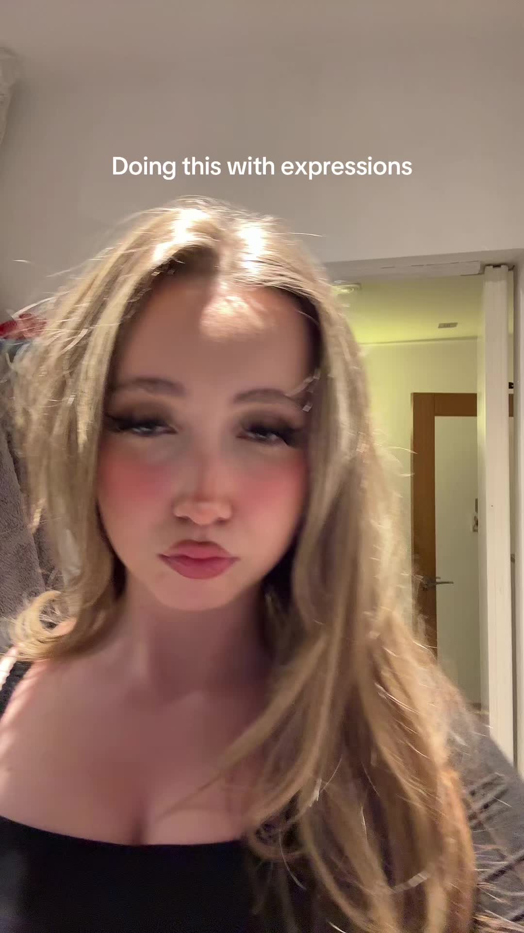 @BumblePheeb ᖭ༏ᖫ🦋