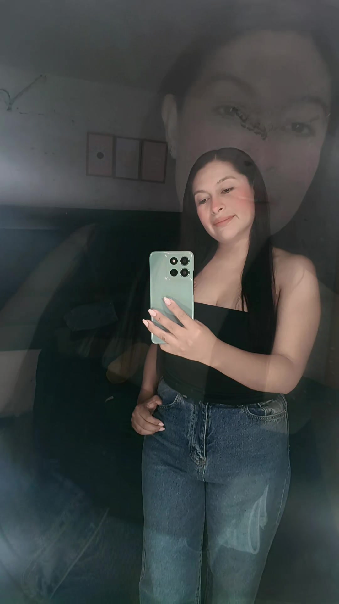@🖤