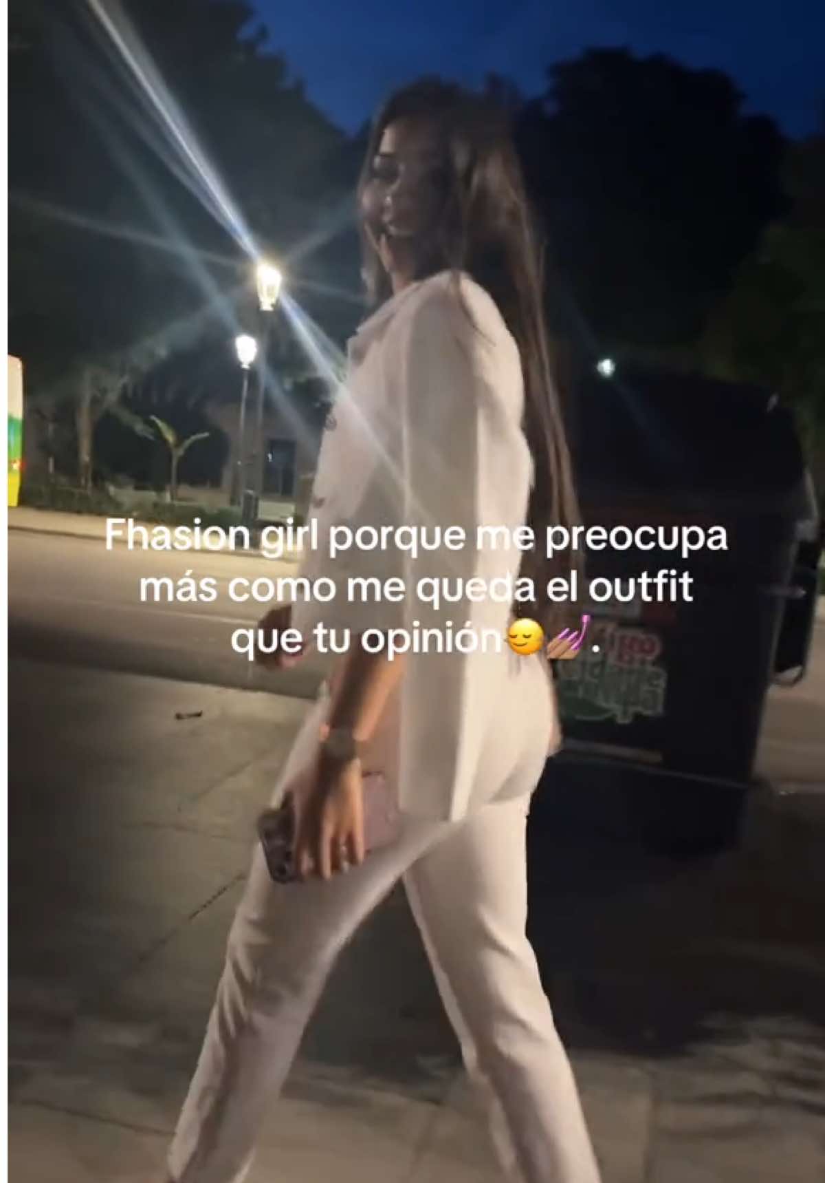 @Alegría Flores🥀.
