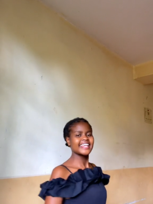 @Kechi_🦋